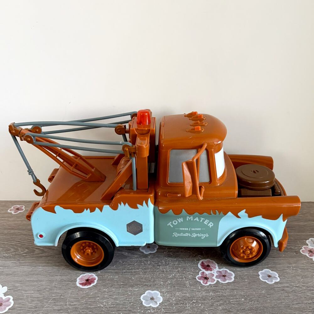 Cars Tow Mater LED Light Up Popcorn Bucket Disney Pixar 100 Years Suberin EUC